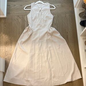 Elegant Cream Sleeveless Dress